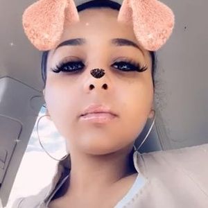 Meet your Posher, Mariza